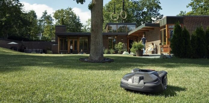 Image of the Best Robot Lawn Mower from